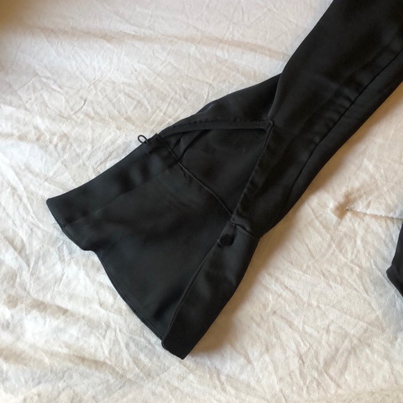 Silk H&M Blouse w Silk Collar Ties - Picture 6 of 7